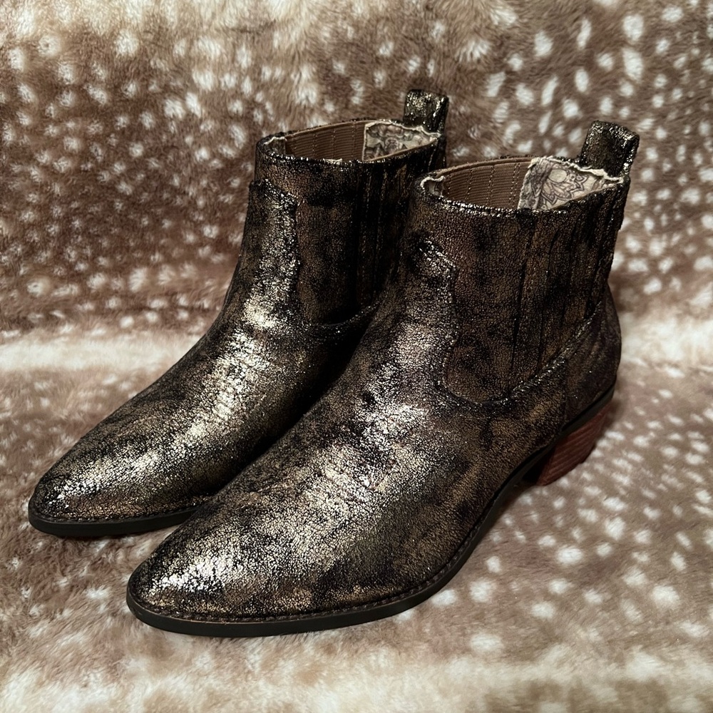 Band of Gypsies Metallic Ankle Booties